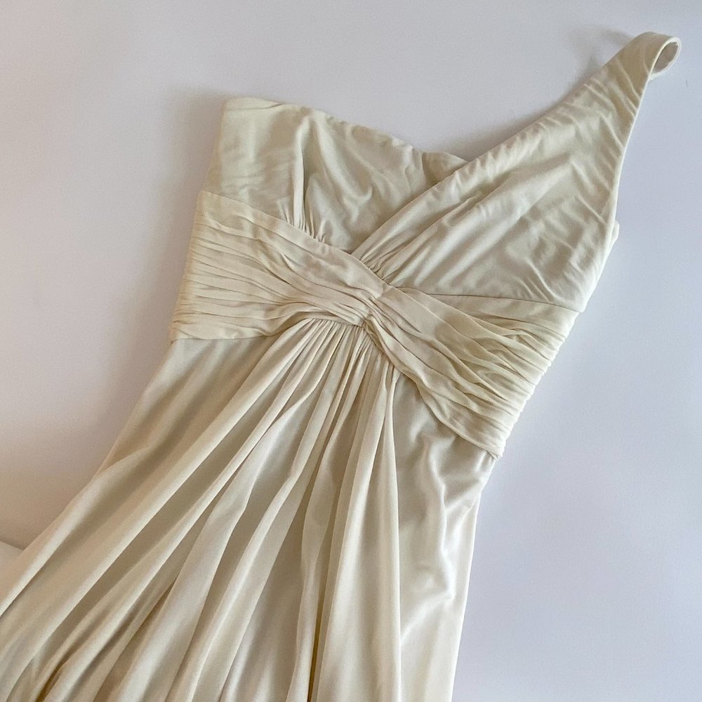 Stunning One Shoulder Cream Floor Length Gown Party Dress, Size 6